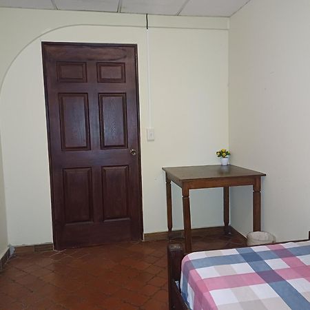 Bluerock Hostal David Exterior foto