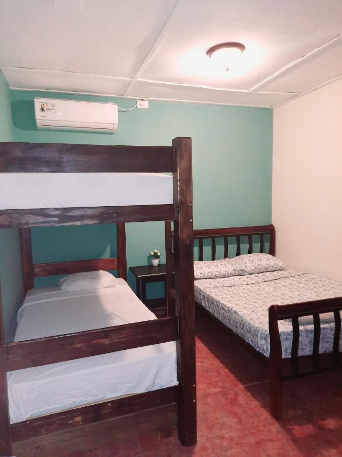 Bluerock Hostal David Exterior foto