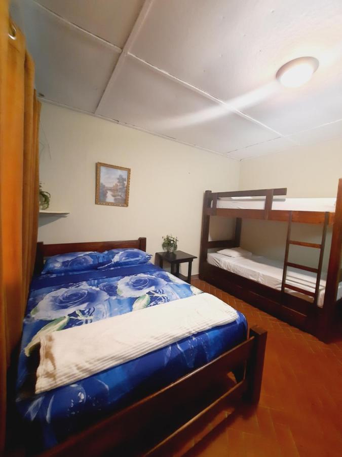 Bluerock Hostal David Exterior foto