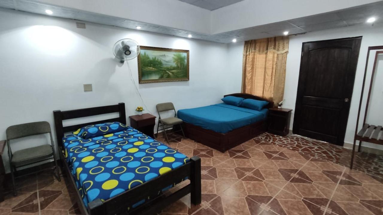 Bluerock Hostal David Exterior foto